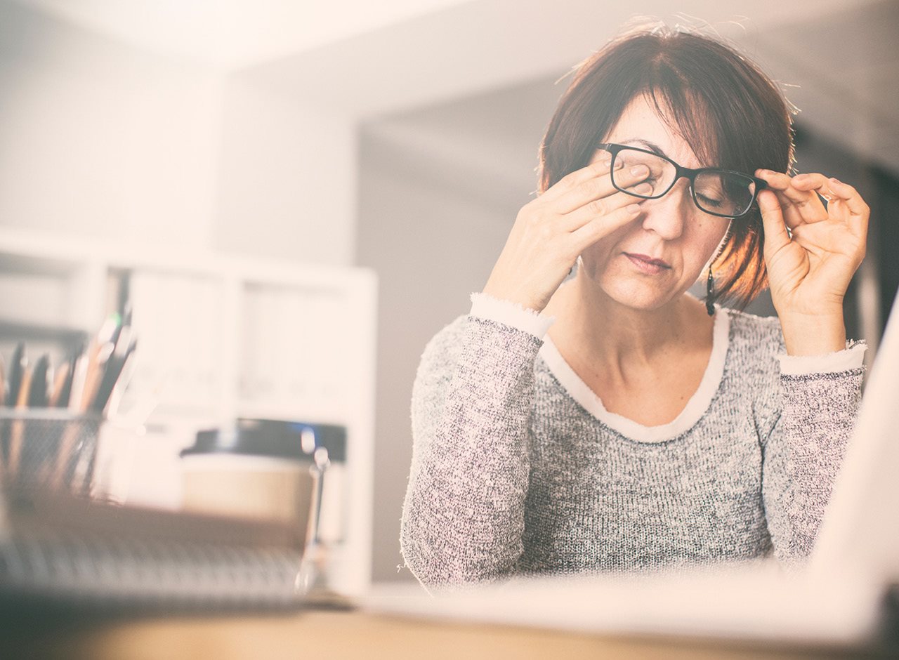 Me, myself and eye: 5 common behaviors that could be hurting your eyes